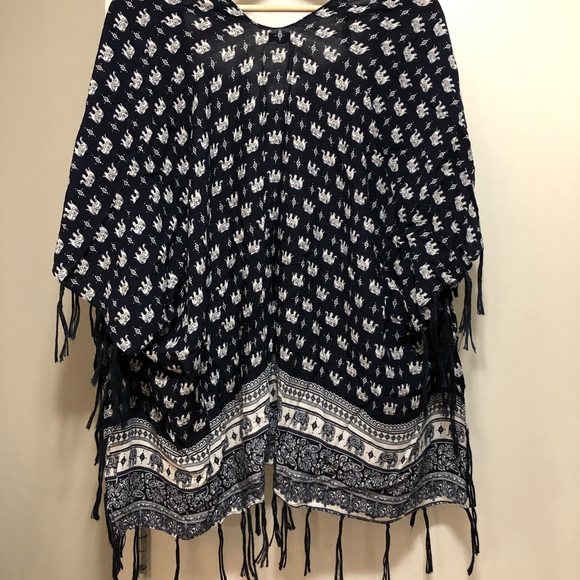 Ardene elephant cover up - Picture 4 of 4